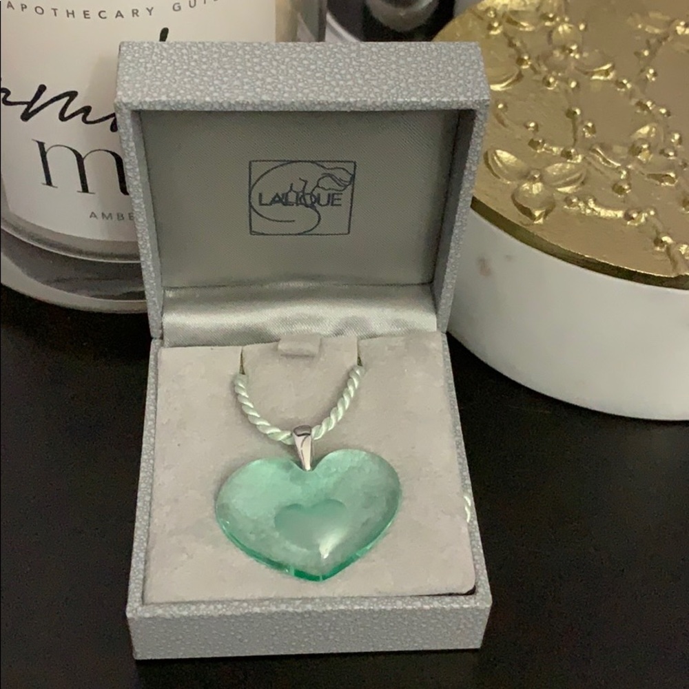 Lalique Crystal Pendant!! Comes with matching cord